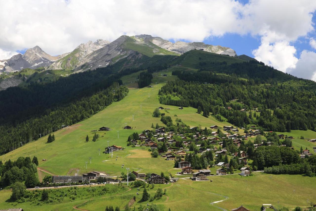 Hotel Alpen Roc La Clusaz Exterior foto