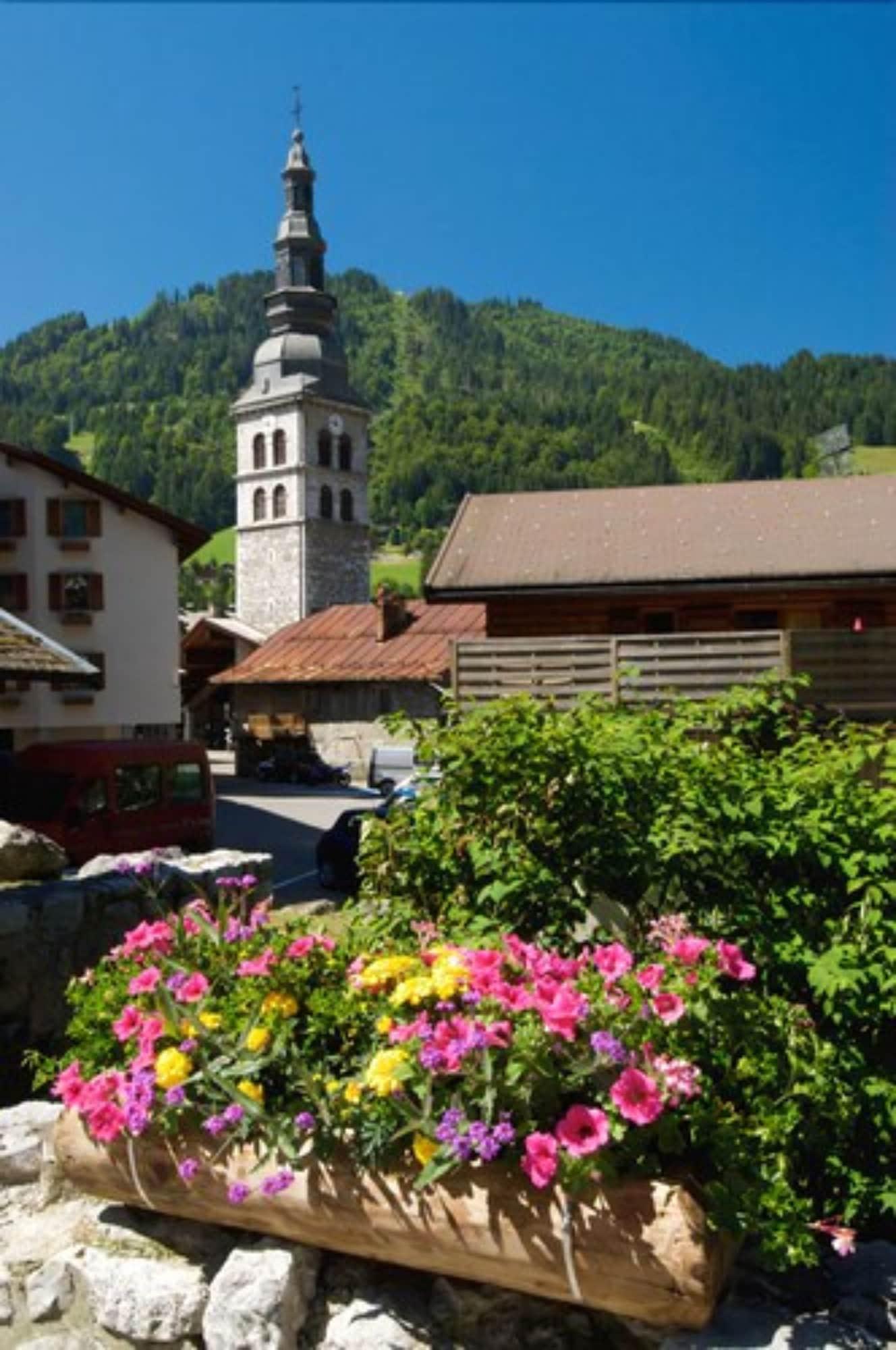 Hotel Alpen Roc La Clusaz Exterior foto